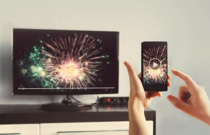 How to Connect Your Notebook to TV 4 Ways (Wired or Wireless)