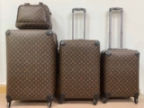 A Closer Look at the World of High-Quality Replica Luggage